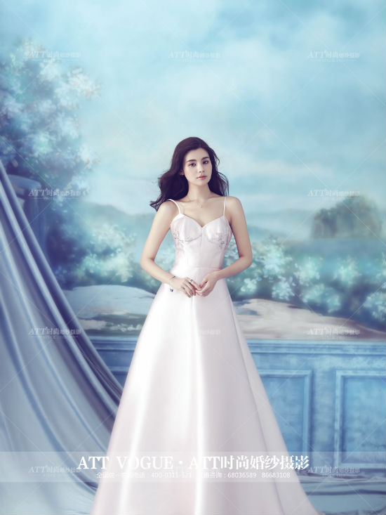 ATT时尚A字形婚纱