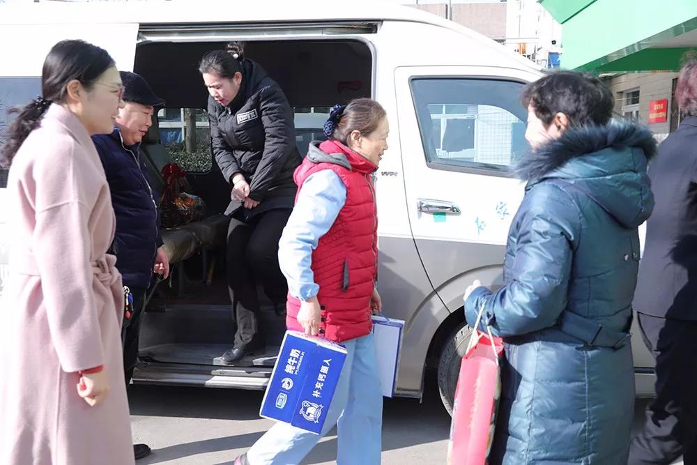 ATT时尚婚纱摄影