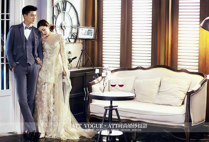 大家都知道拍婚纱照选对鞋子很重要，那么我们如何选鞋子呢